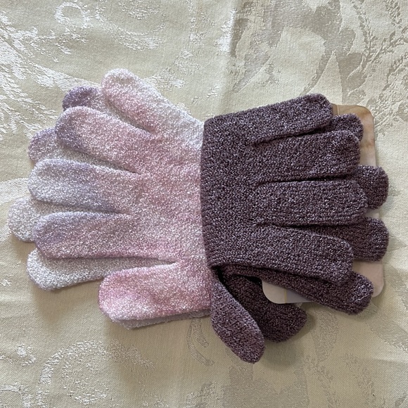 2 pairs of exfoliating gloves - Picture 3 of 3